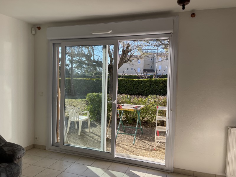 Pose d'une baie coulissante sur Peyruis