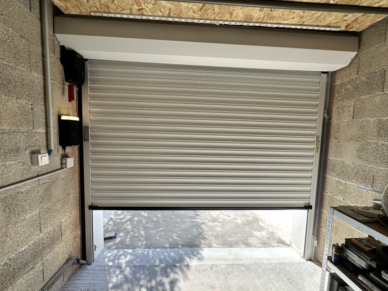 porte de garage rideau enroulable à marseille