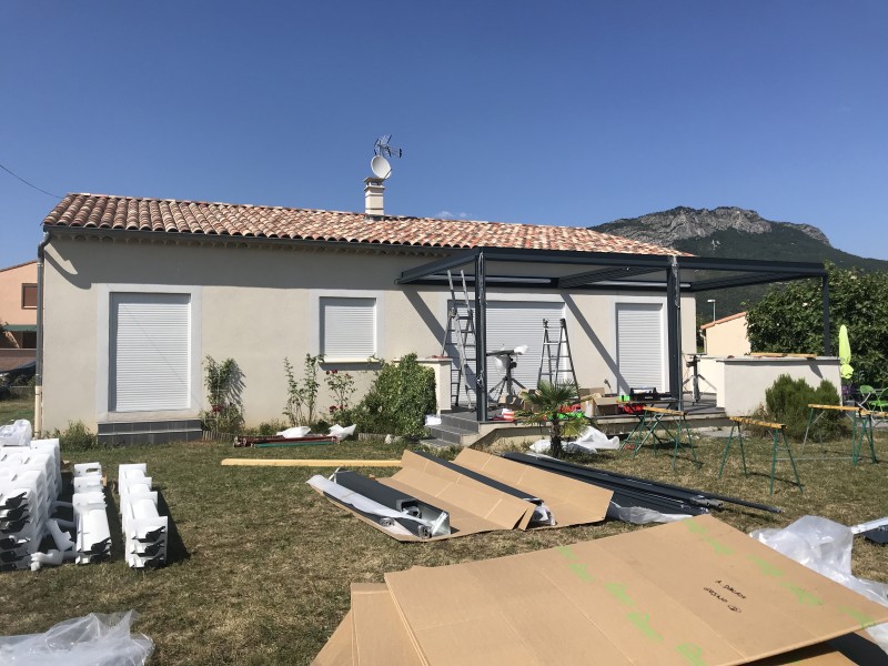 pergola bioclimatique 8x4 sur SISTERON