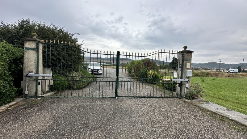 Remplacement d'une motorisation sur un portail large à ORAISON