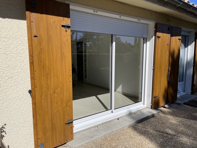 Pose d'une baie coulissante sur Peyruis