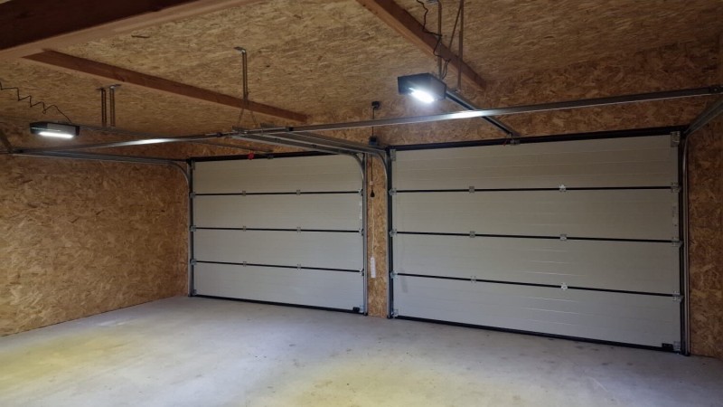 Vu intérieure porte de garage sectionnelle HORMANN sur MANOSQUE